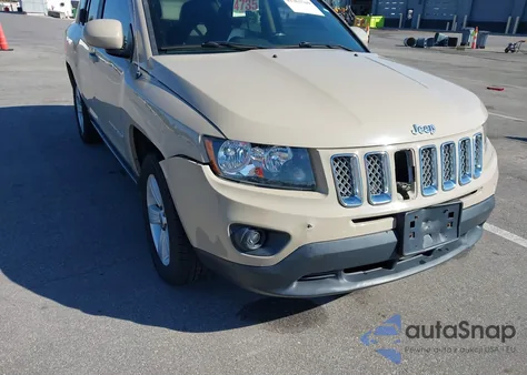 2017 Jeep Compass Latitude 4X4 from USA, damaged, VIN 1C4NJDEB9HD144428